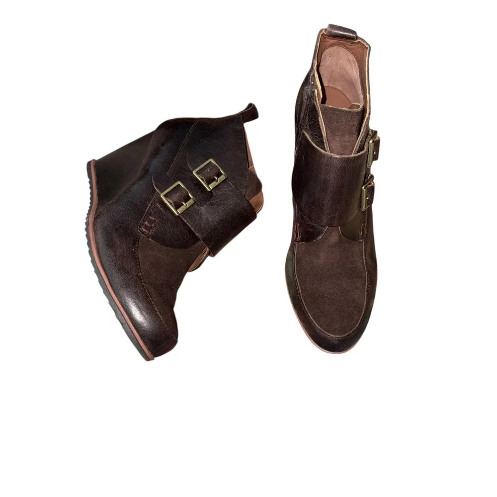 Korks‎ B Kork-Ease sz 8 Hanska Dark Brown Leather/Suede Ankle Bootie Wedge